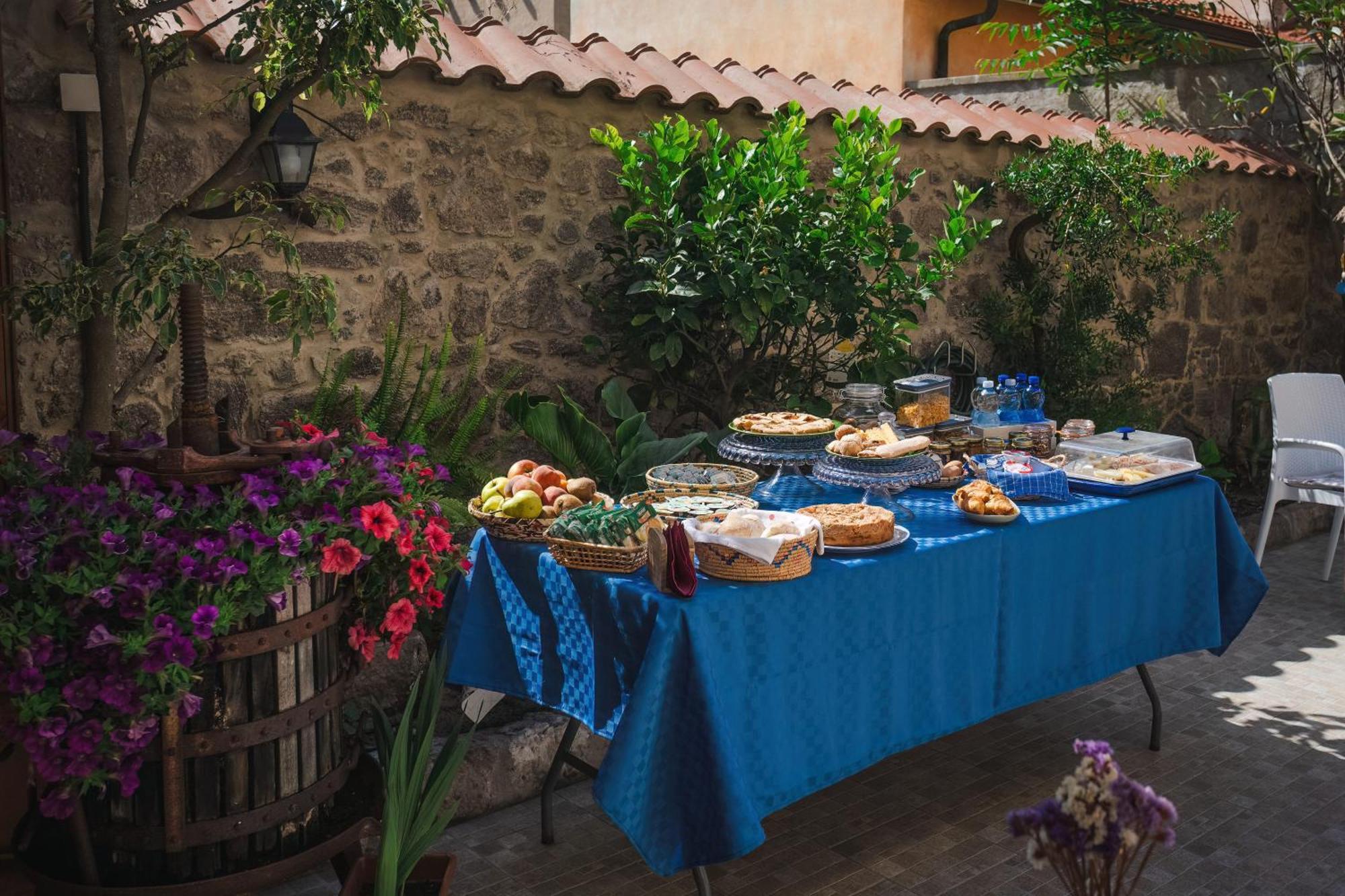 B&B L'Albero Dei Limoni Portoscuso Zewnętrze zdjęcie